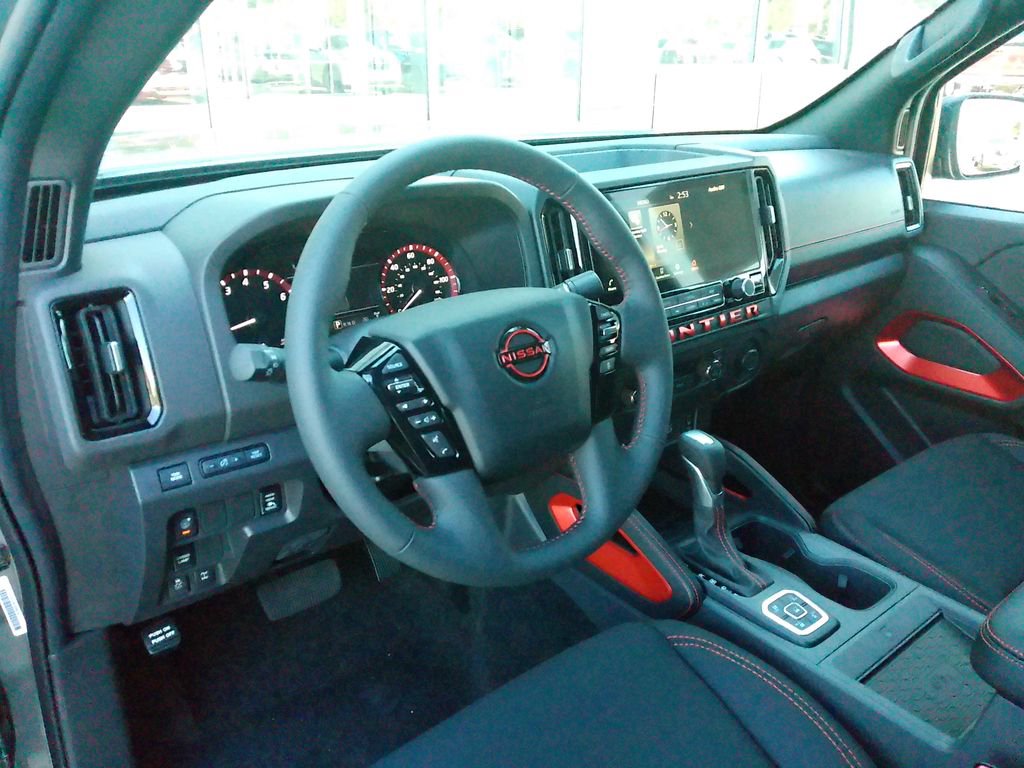 New 2026 Nissan Frontier PRO-4X w/ Pro-4x Convenience Package image 11