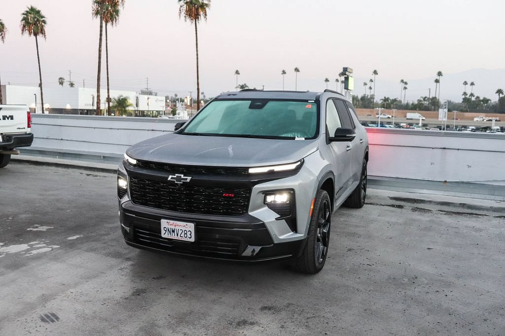Used 2024 Chevrolet Traverse RS AWD/4WD image 4