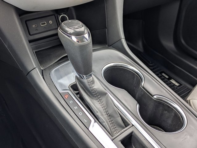 Used 2020 Chevrolet Equinox LS FWD image 12