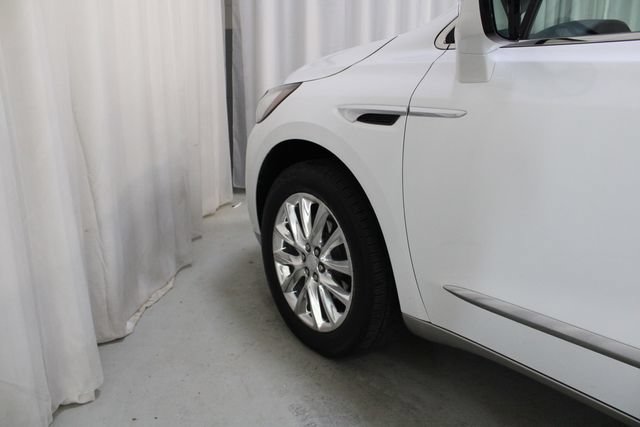 Used 2021 Buick Enclave Premium w/ Sun and Sites Package FWD image 32