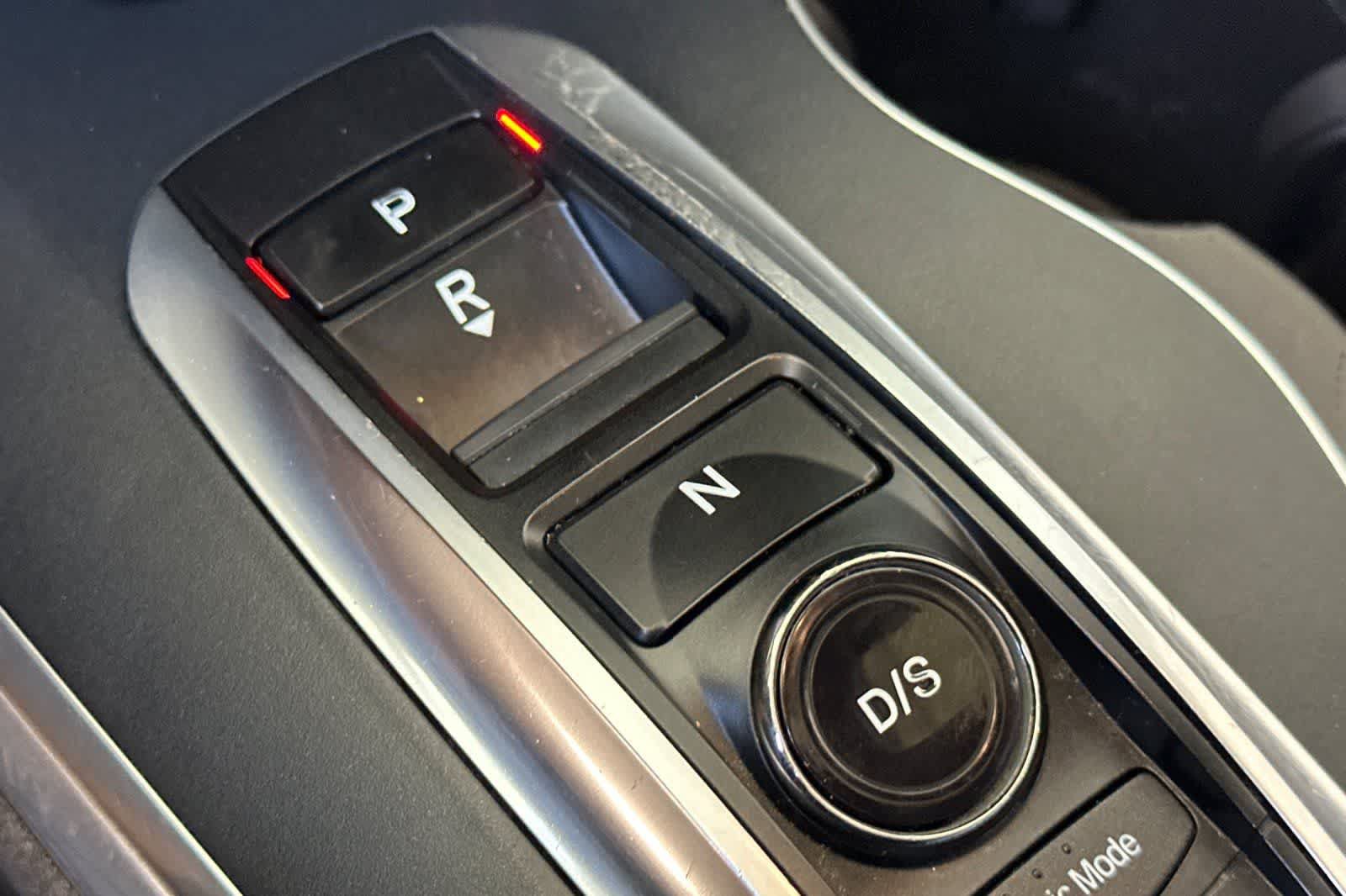 Used 2017 Acura MDX w/ Technology Package FWD image 25