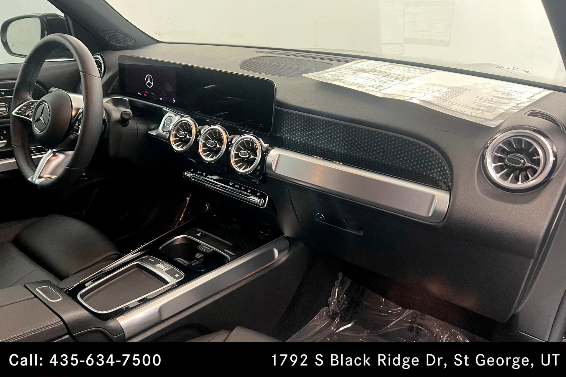 Used 2024 Mercedes-Benz EQB 300 EQB 300 image 24