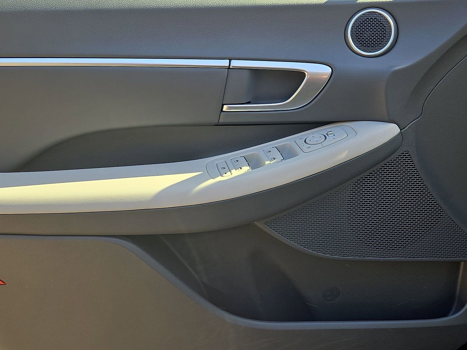 Used 2022 Hyundai Sonata SEL FWD image 16