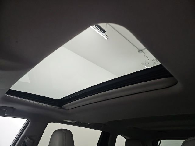 Used 2016 Toyota Highlander Limited w/ Protection Package #3 image 28