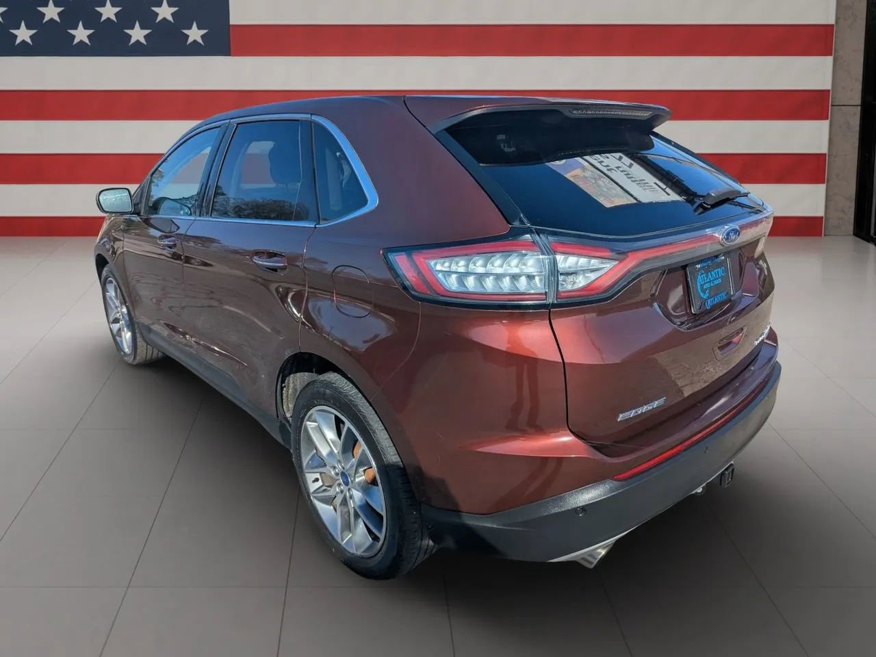 Used 2015 Ford Edge Titanium w/ Technology Package AWD/4WD image 4