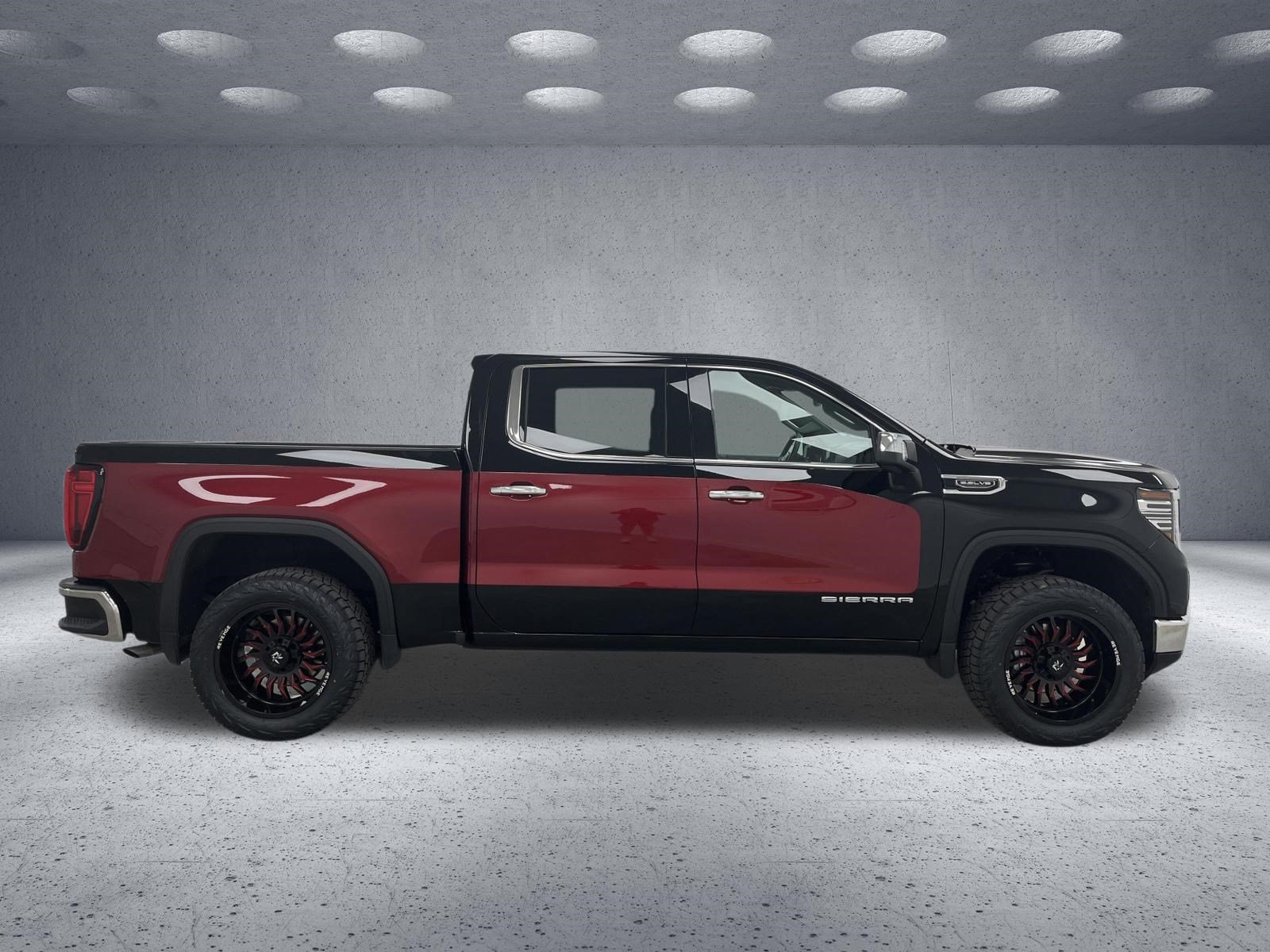 Used 2026 GMC Sierra 1500 SLT AWD/4WD image 6