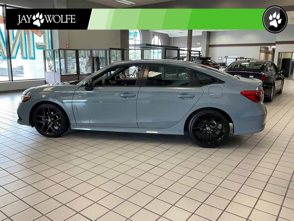 Used 2024 Honda Civic Sport image 4
