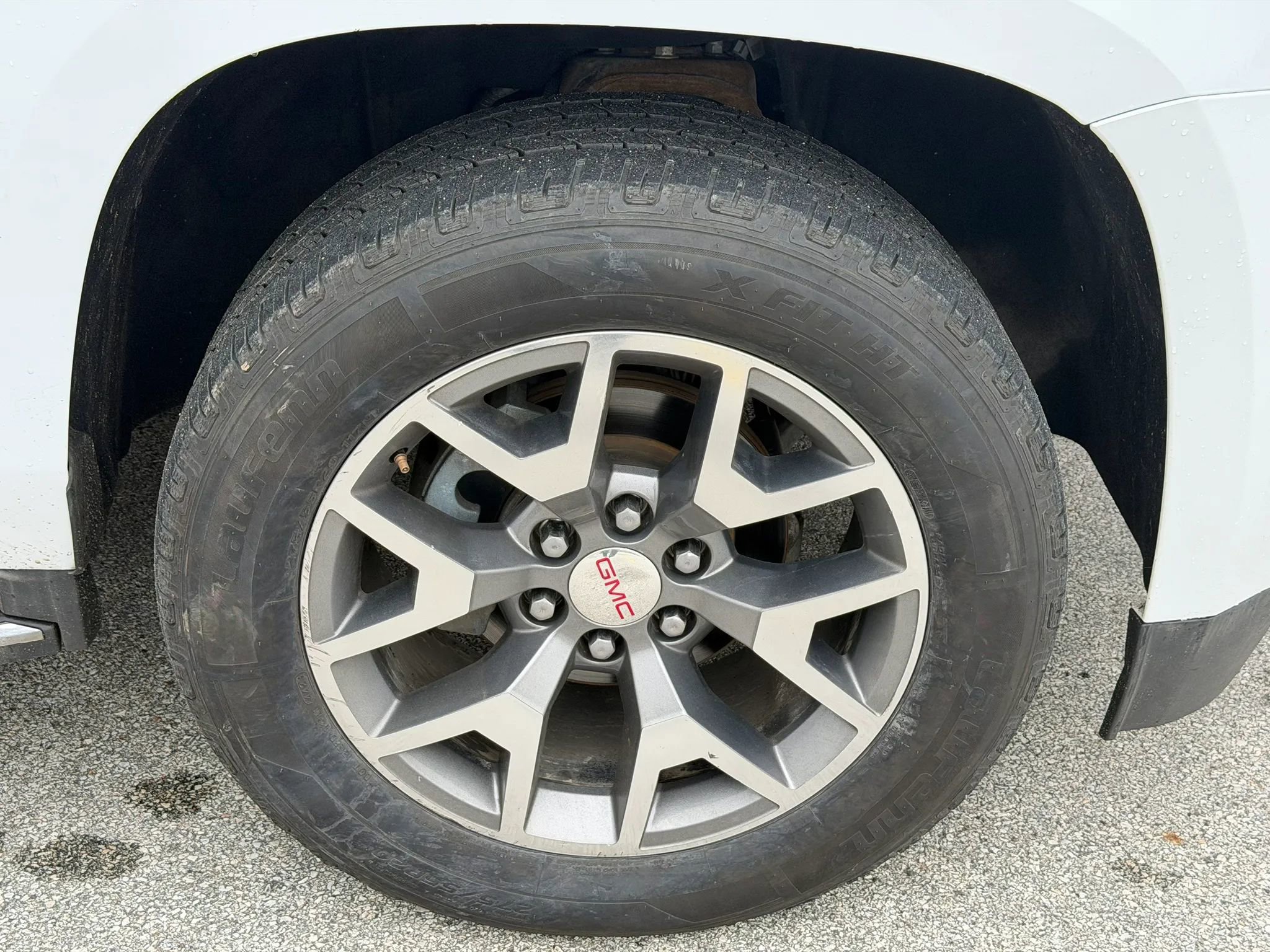 Used 2016 GMC Yukon XL SLT w/ HD Trailering Package image 9