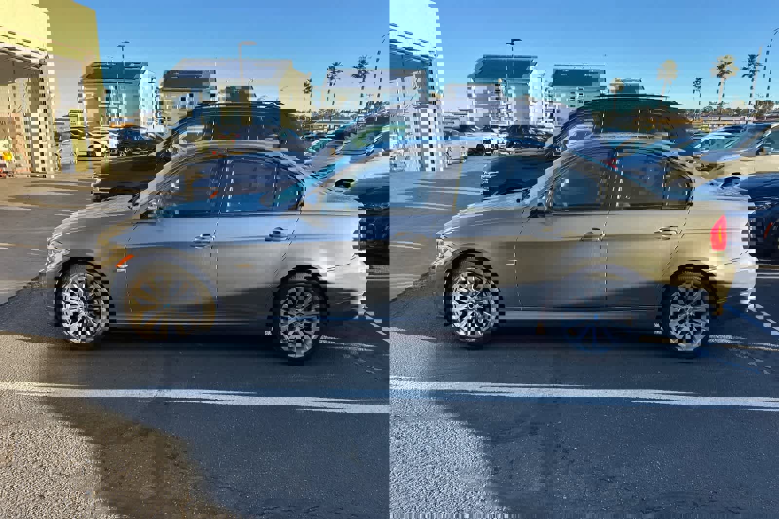 Used 2011 BMW 328i Sedan image 9