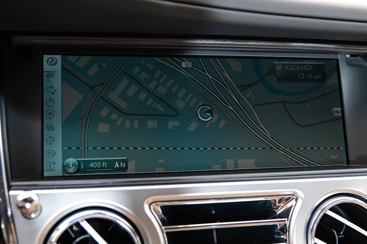 Used 2016 Rolls-Royce Wraith RWD image 18