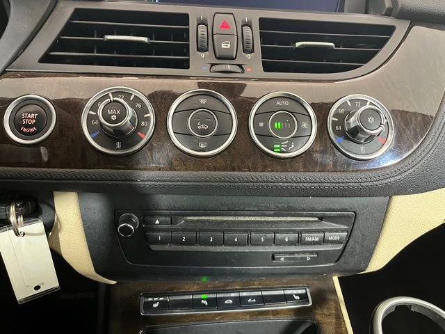 Used 2010 BMW Z4 sDrive35i image 26