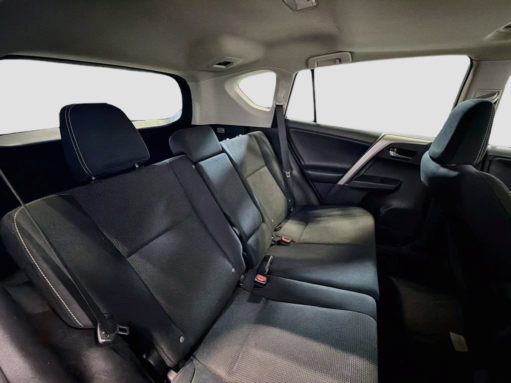 Used 2017 Toyota RAV4 XLE AWD/4WD image 20