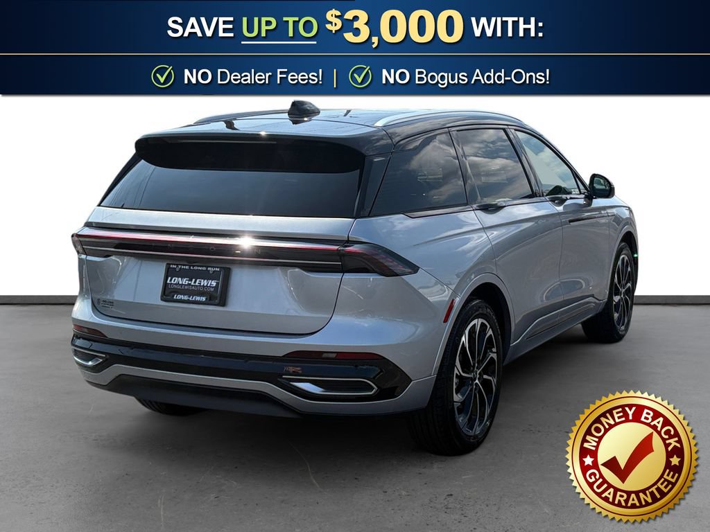 Used 2025 Lincoln Nautilus Reserve AWD/4WD image 7