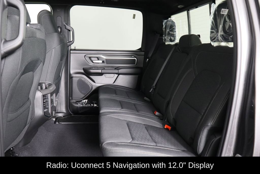 New 2026 RAM 1500 4x4 Crew Cab image 15