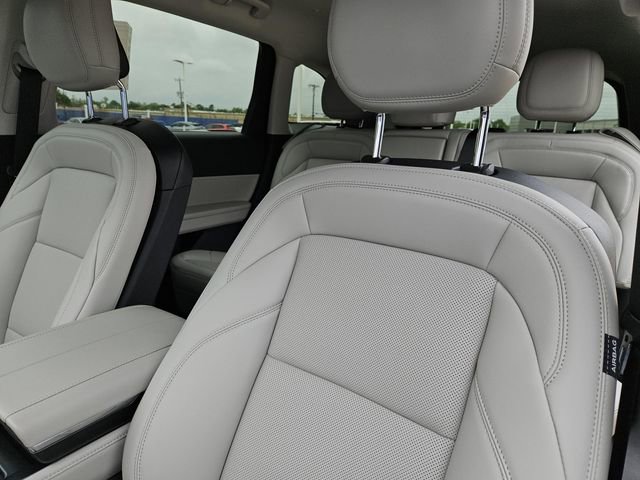 New 2026 Lincoln Nautilus Premier AWD/4WD image 22