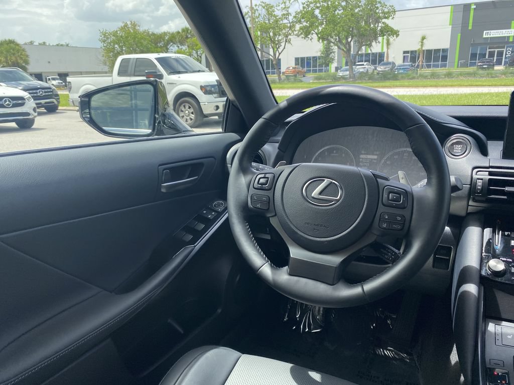 Used 2025 Lexus IS 350 F Sport w/ Accessory Package RWD image 2