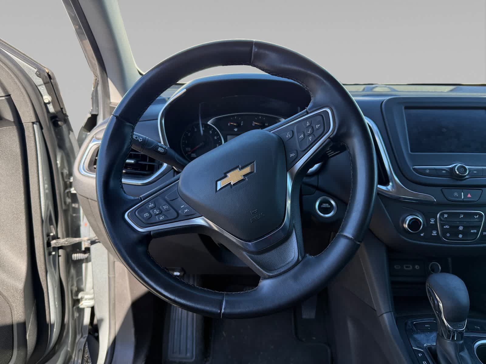Used 2024 Chevrolet Equinox LT AWD/4WD image 13