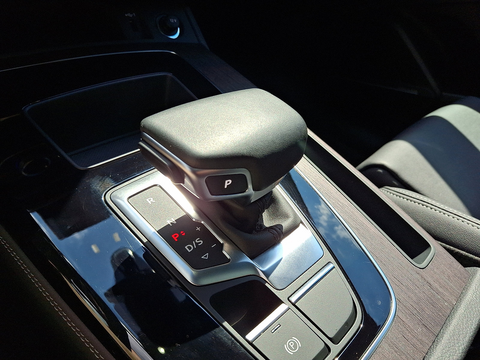 Certified 2024 Audi Q5 2.0T Premium Plus image 16