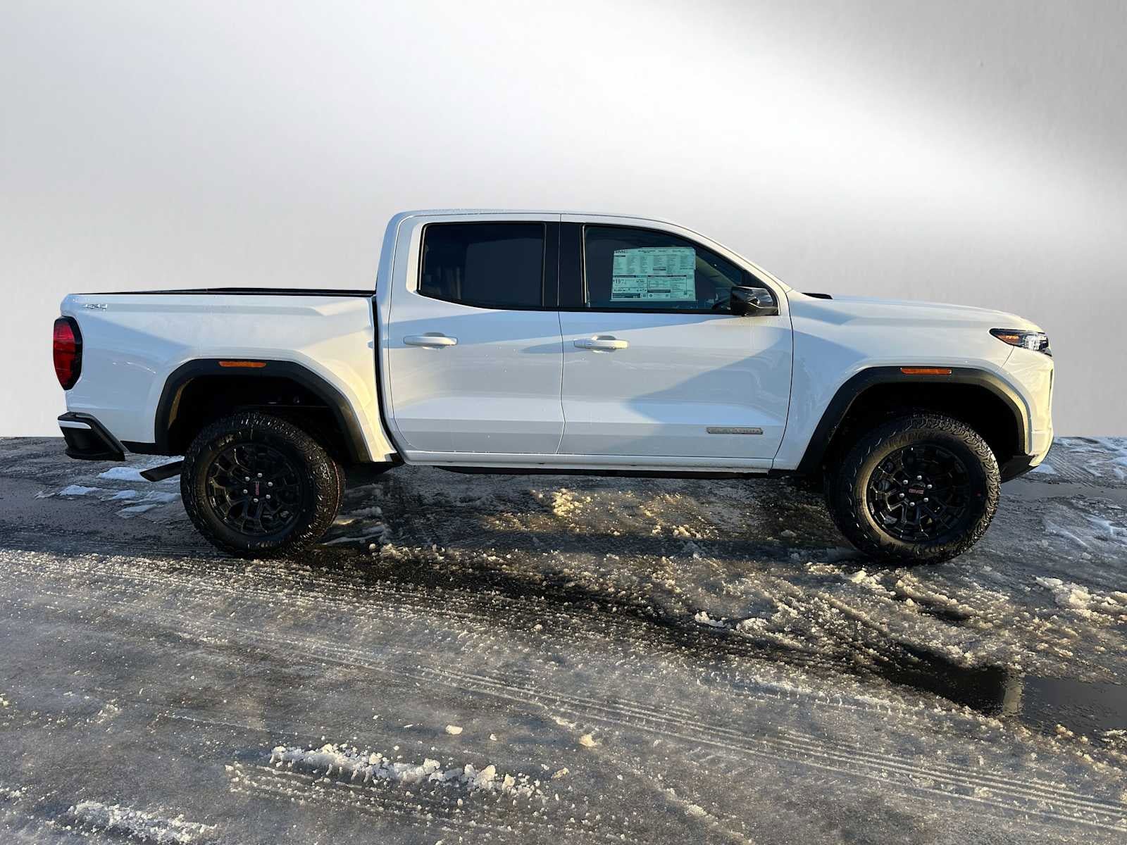 New 2026 GMC Canyon Elevation w/ Convenience Package image 2