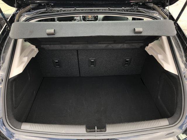 Used 2018 Chevrolet Cruze Premier FWD image 14