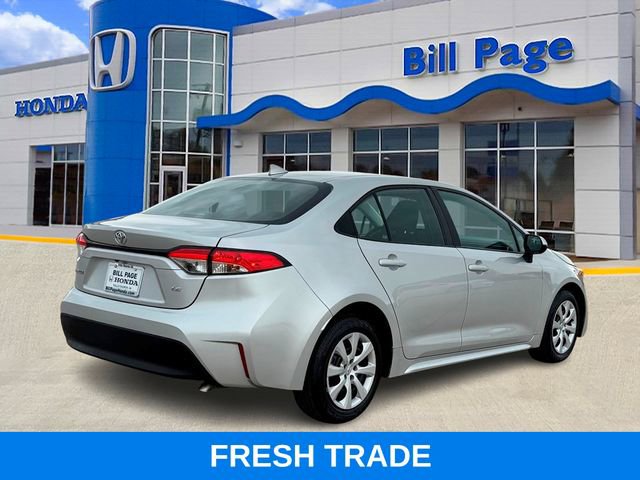 Used 2024 Toyota Corolla LE image 4