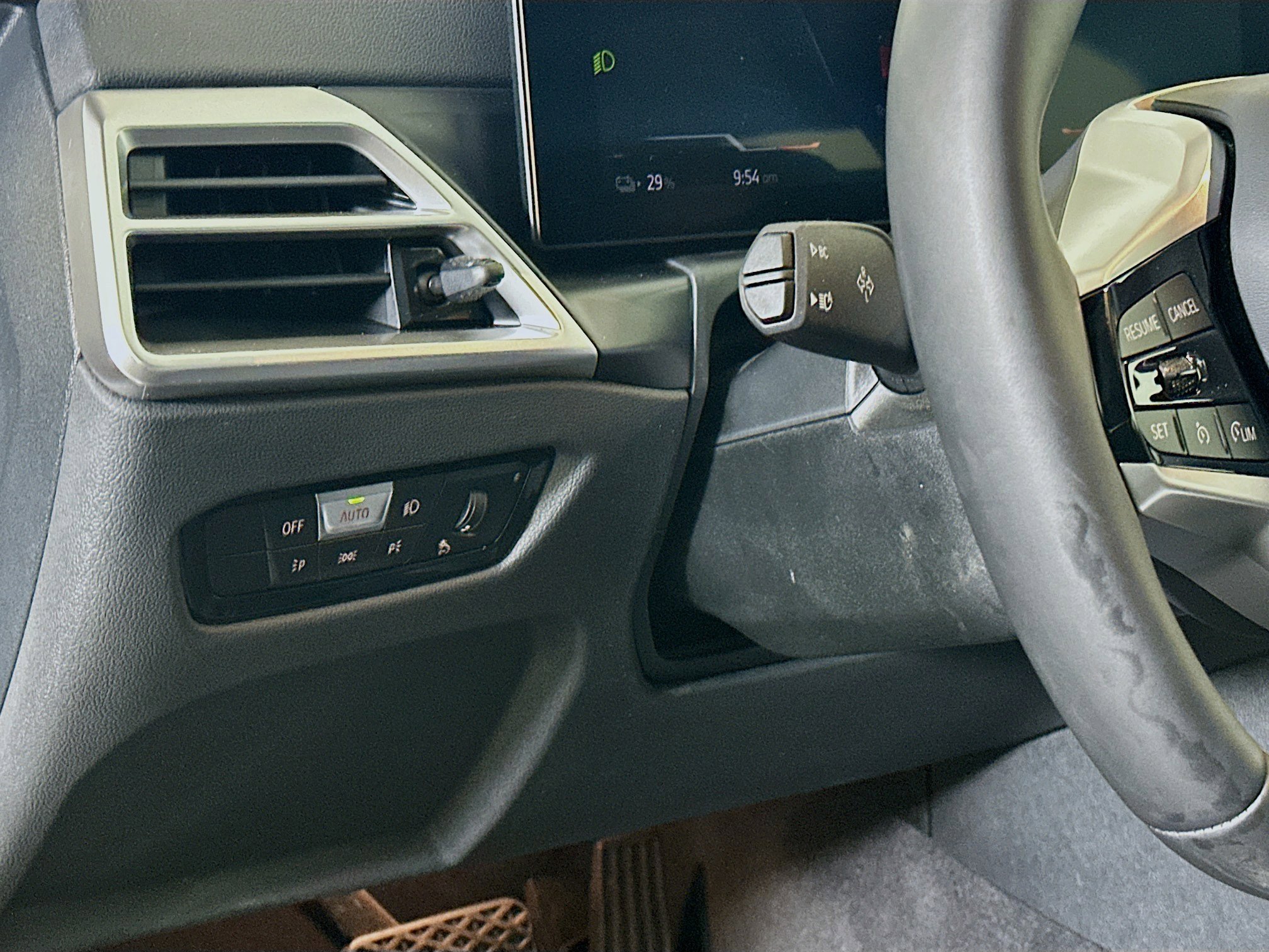 Used 2025 BMW i4 eDrive40 image 17