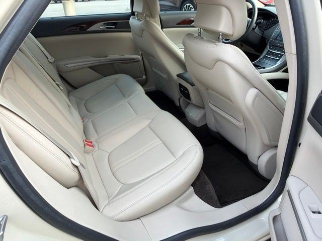 Used 2016 Lincoln MKZ w/ Equipment Group 200A Select FWD image 21