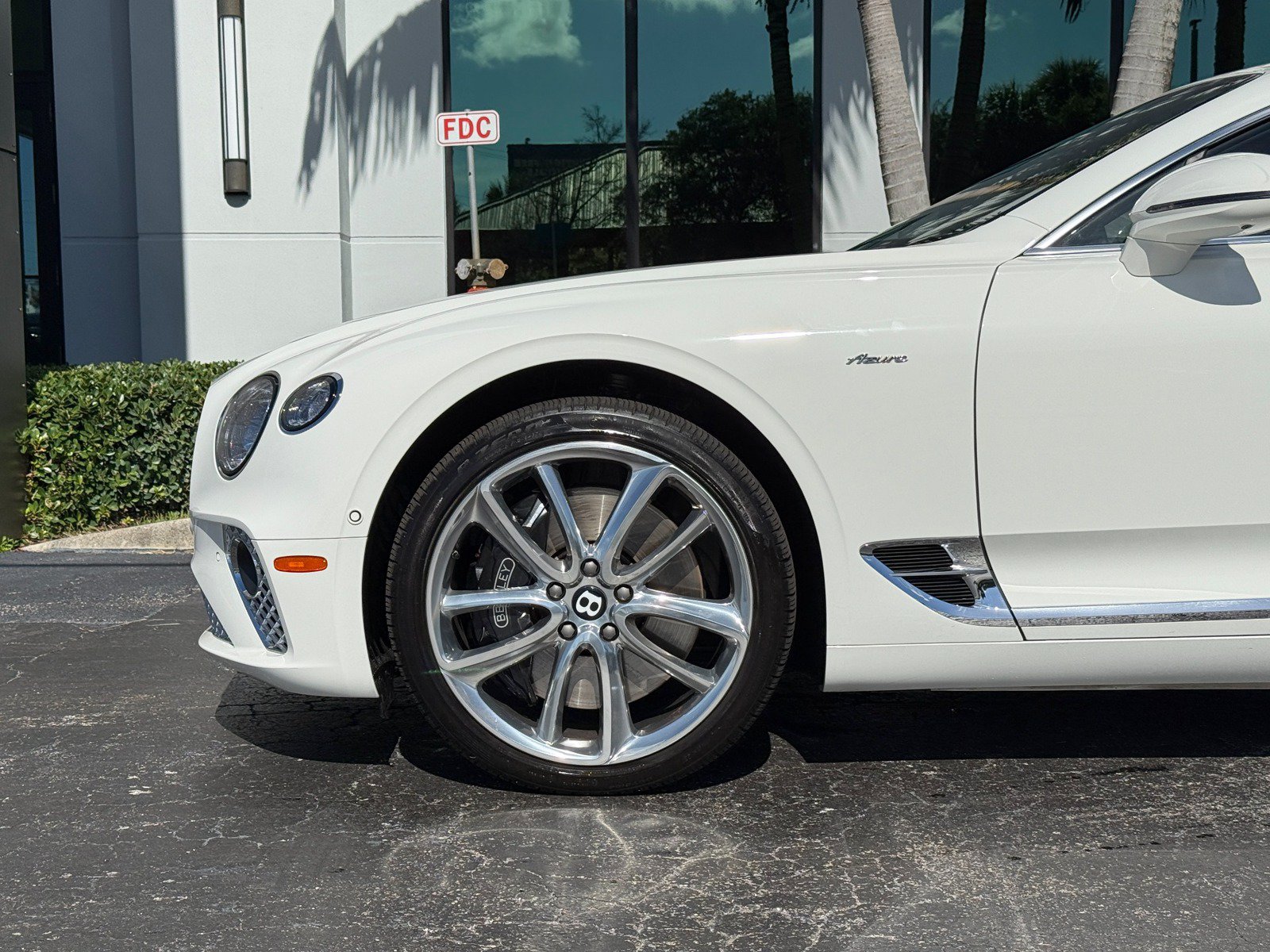 Used 2023 Bentley Continental GT Azure AWD/4WD image 32