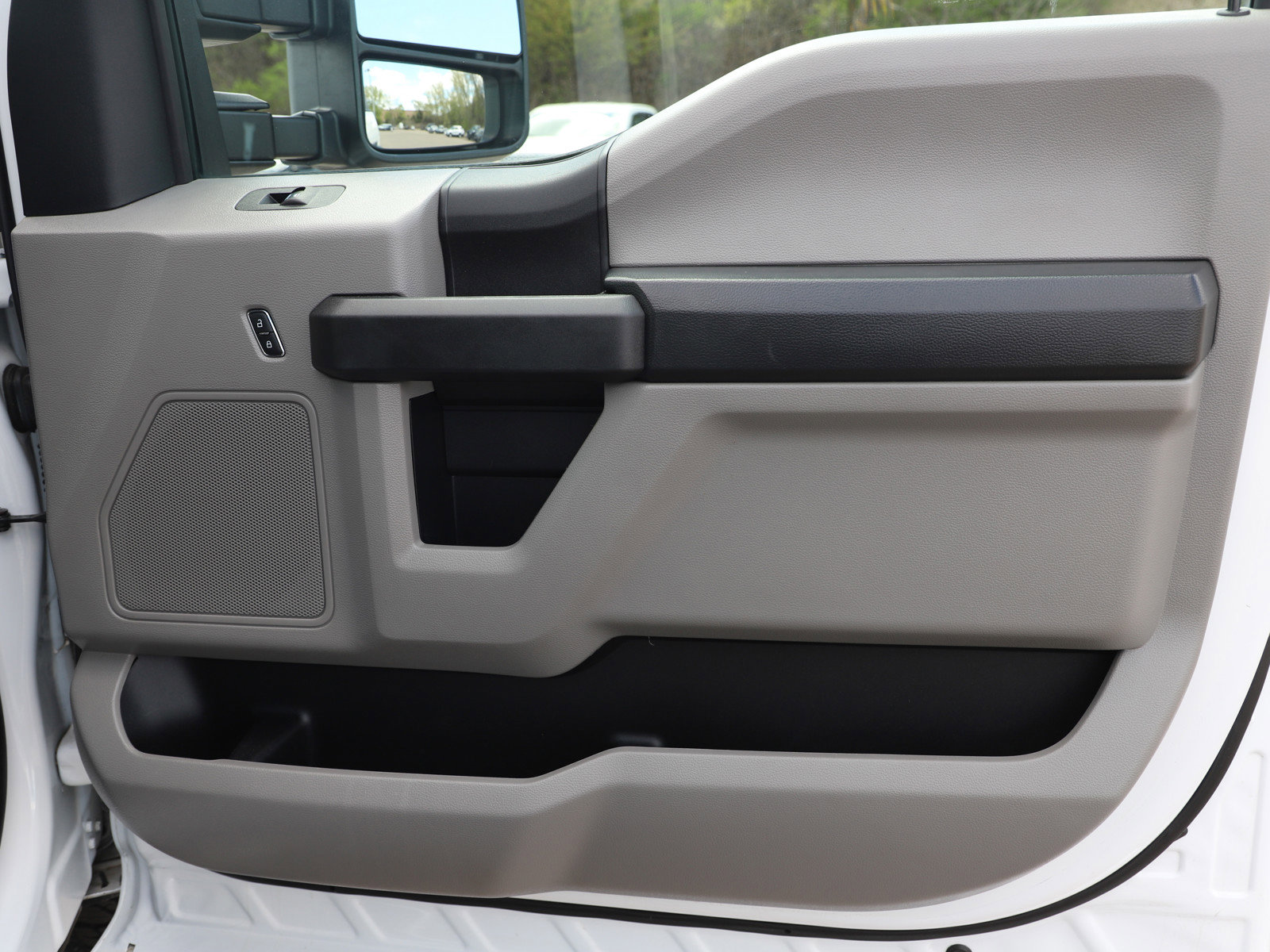 Used 2020 Ford F250 XL w/ STX Appearance Package AWD/4WD image 9