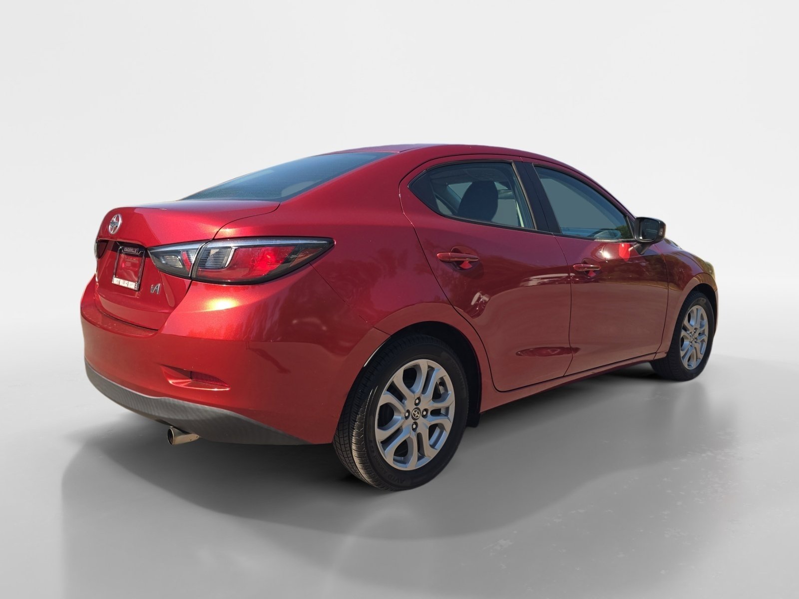 Used 2016 Scion iA FWD image 5