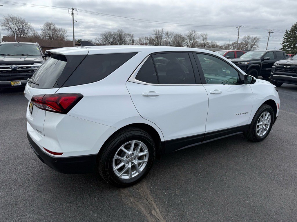 Used 2024 Chevrolet Equinox LT AWD/4WD image 5