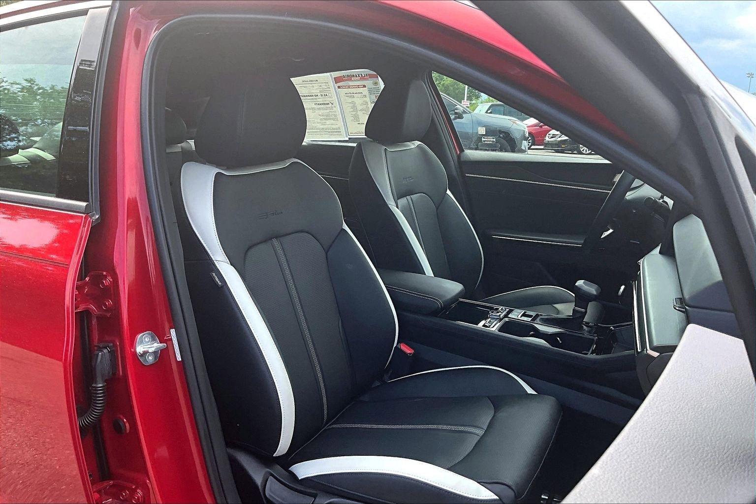 Used 2025 Kia K5 GT-Line AWD/4WD image 7