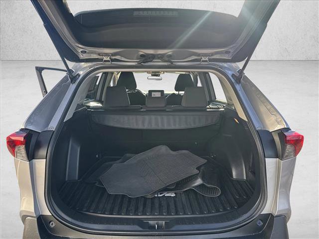 Used 2021 Toyota RAV4 LE image 20