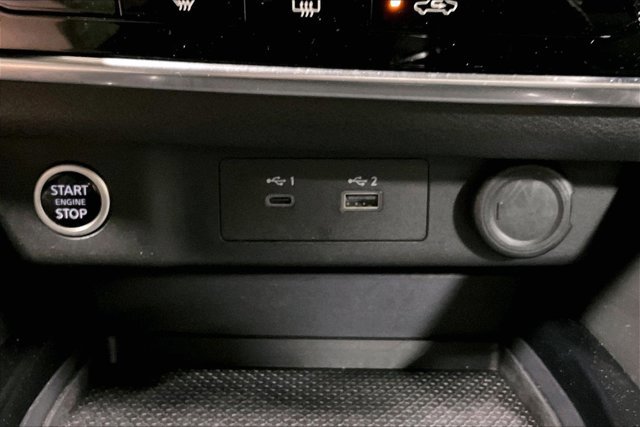 Used 2023 Nissan Rogue S AWD/4WD image 33