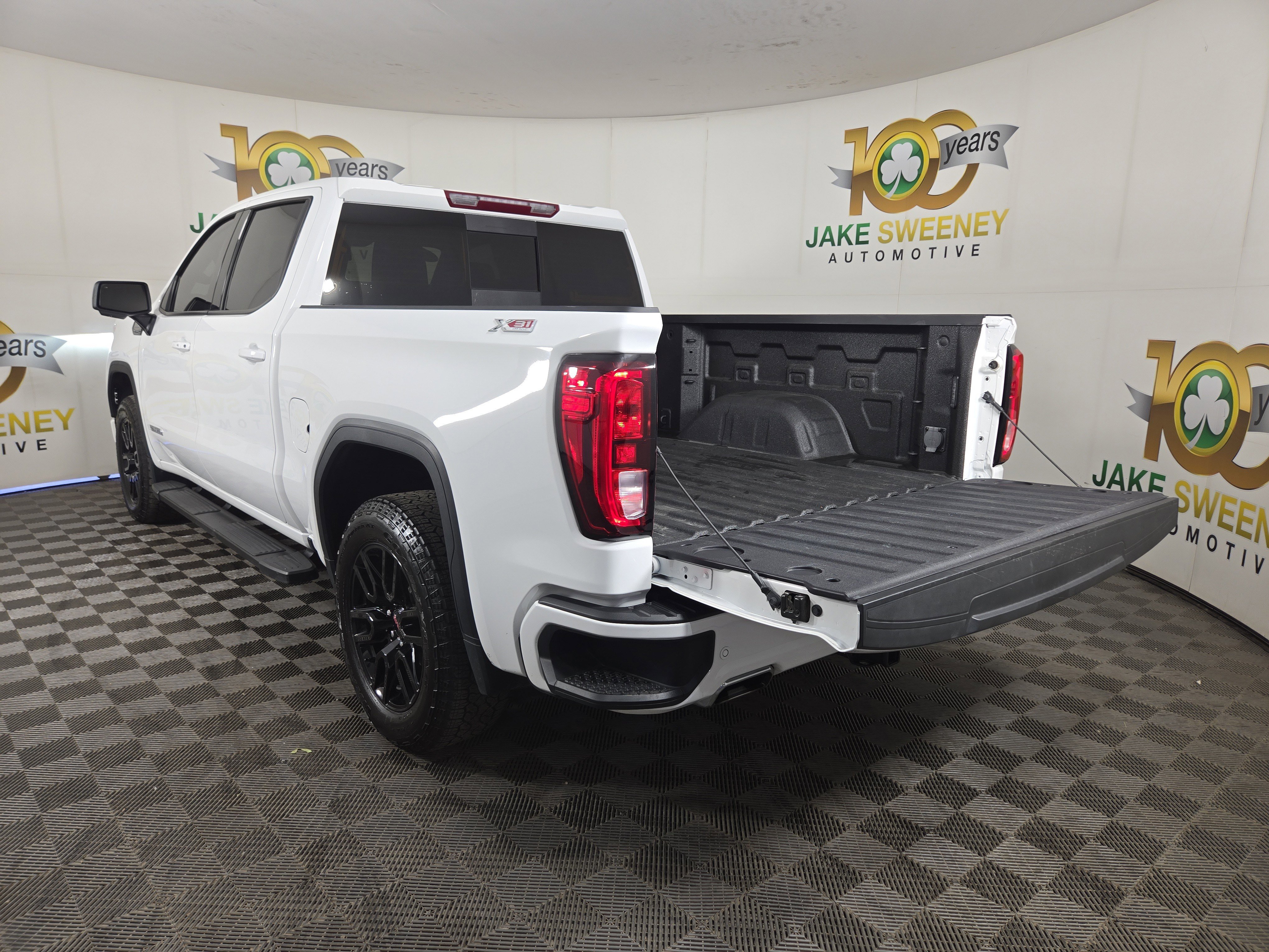 Certified 2023 GMC Sierra 1500 Elevation w/ Preferred Package AWD/4WD image 30