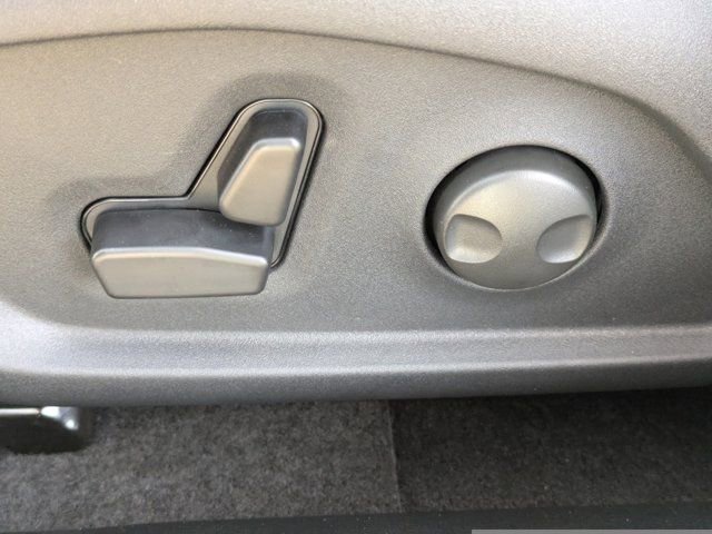 New 2026 Jeep Compass Latitude w/ Sun and Sound Group image 18