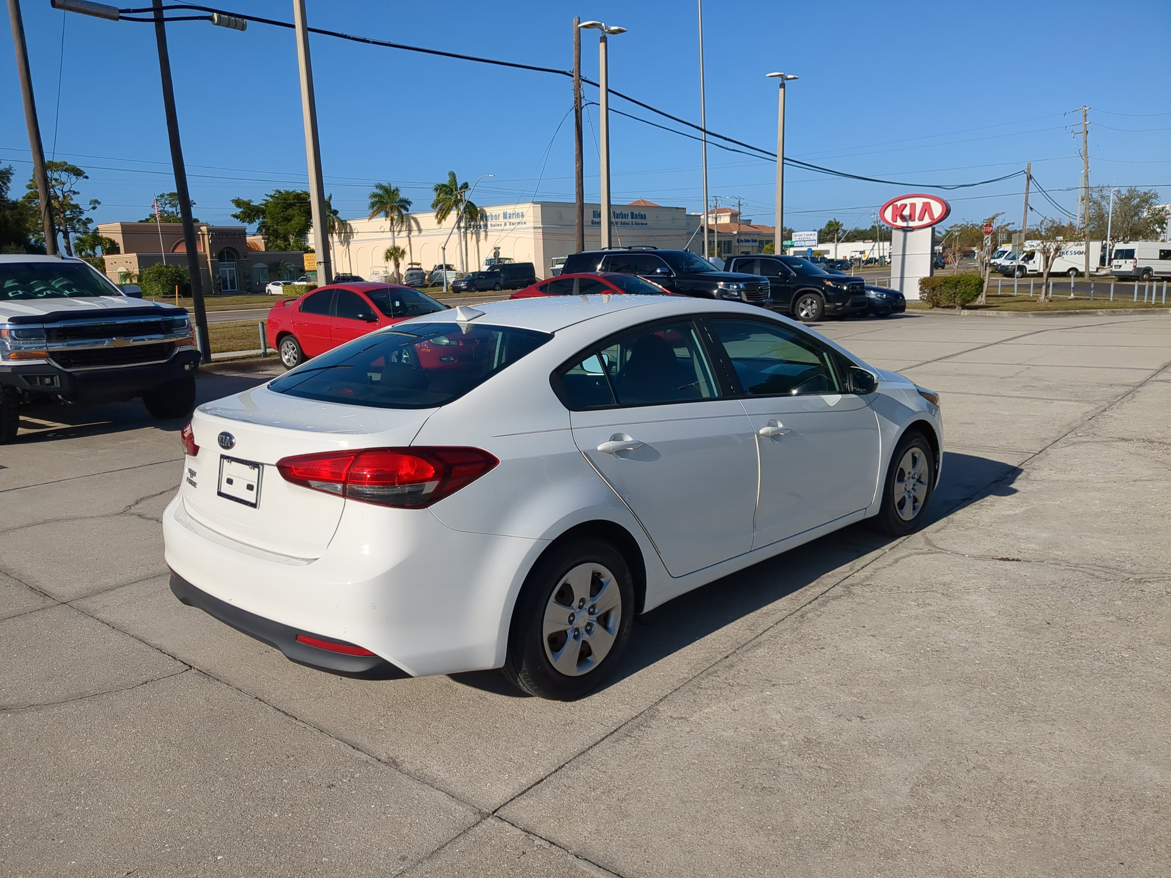 Used 2018 Kia Forte LX image 4