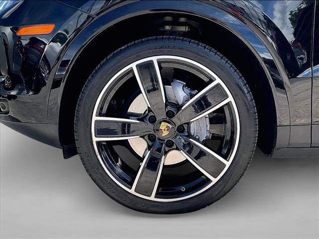 Used 2020 Porsche Cayenne AWD/4WD image 10