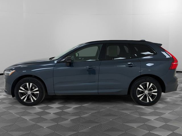 Used 2024 Volvo XC60 B5 Core image 6