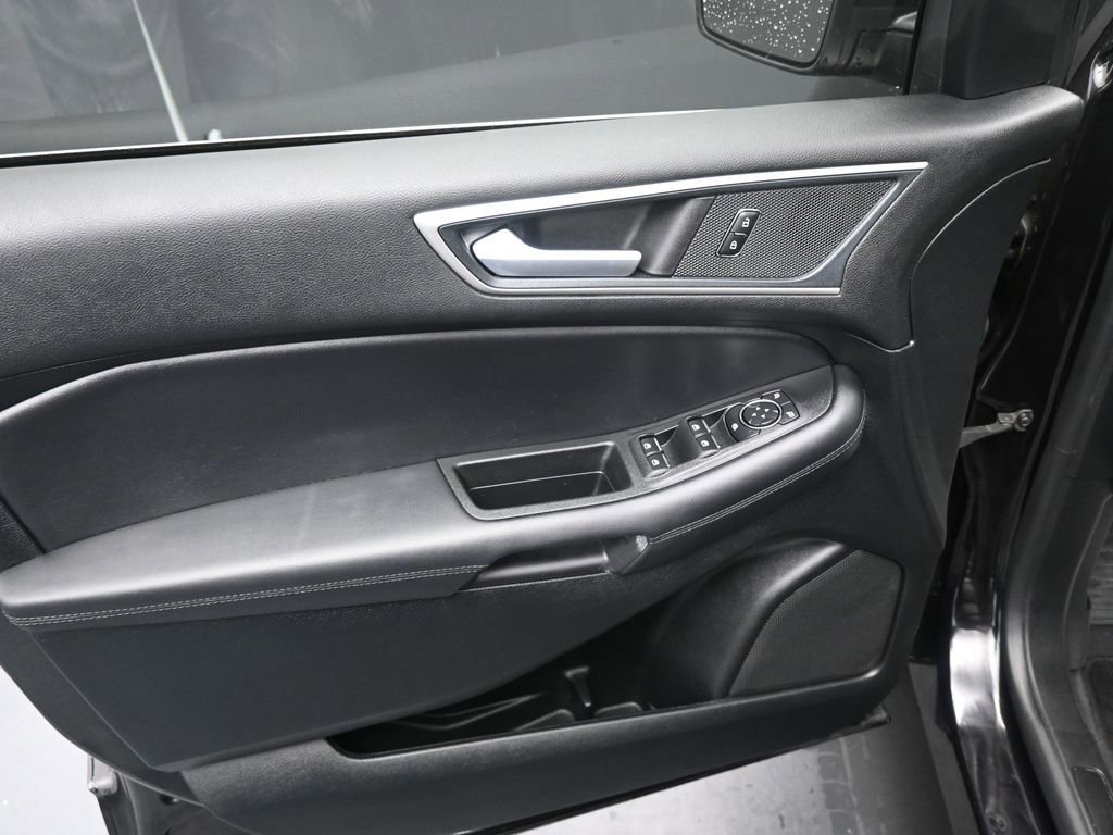 Used 2024 Ford Edge SEL w/ Convenience Package AWD/4WD image 16