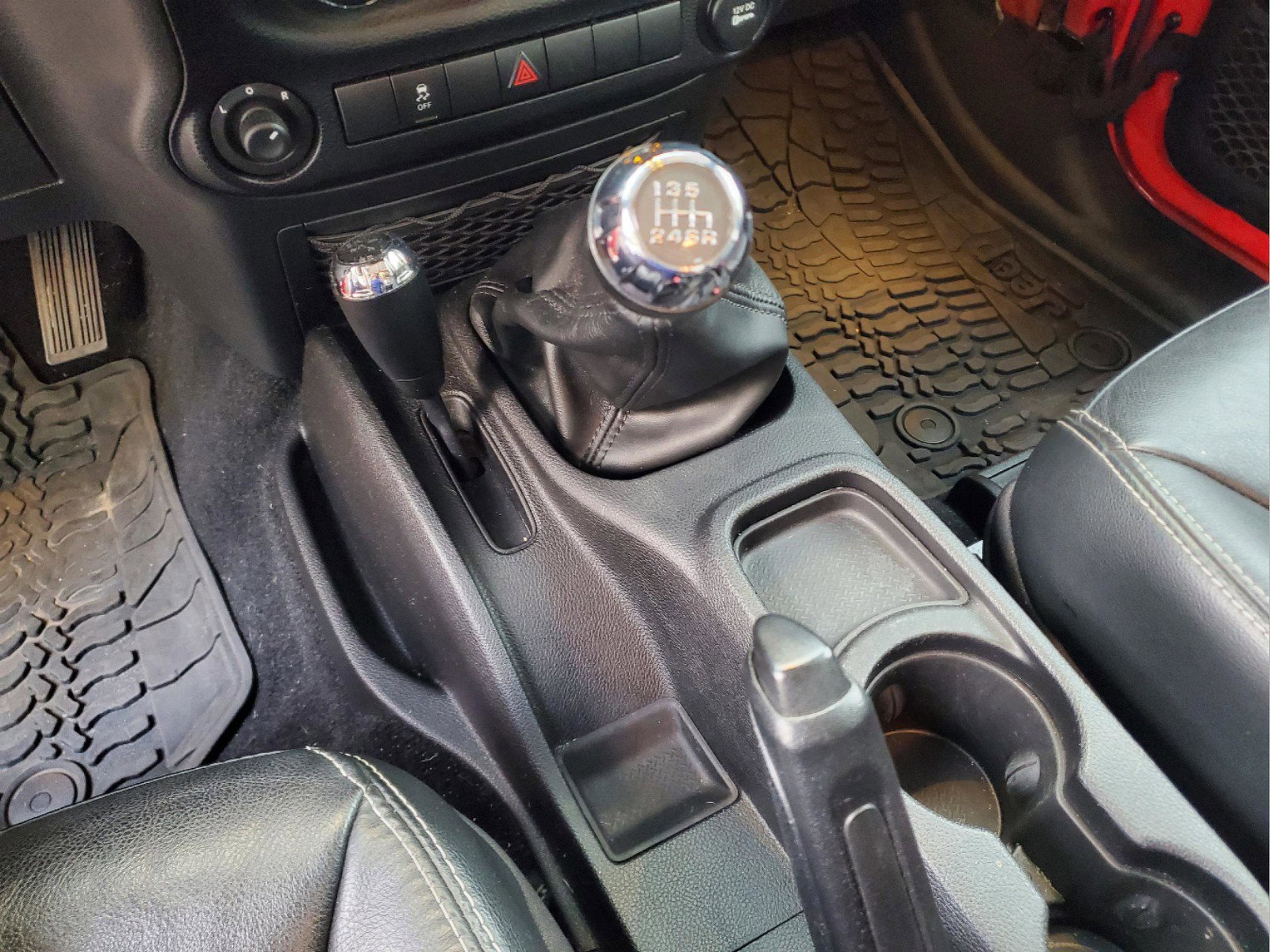 Used 2014 Jeep Wrangler Freedom Edition image 19