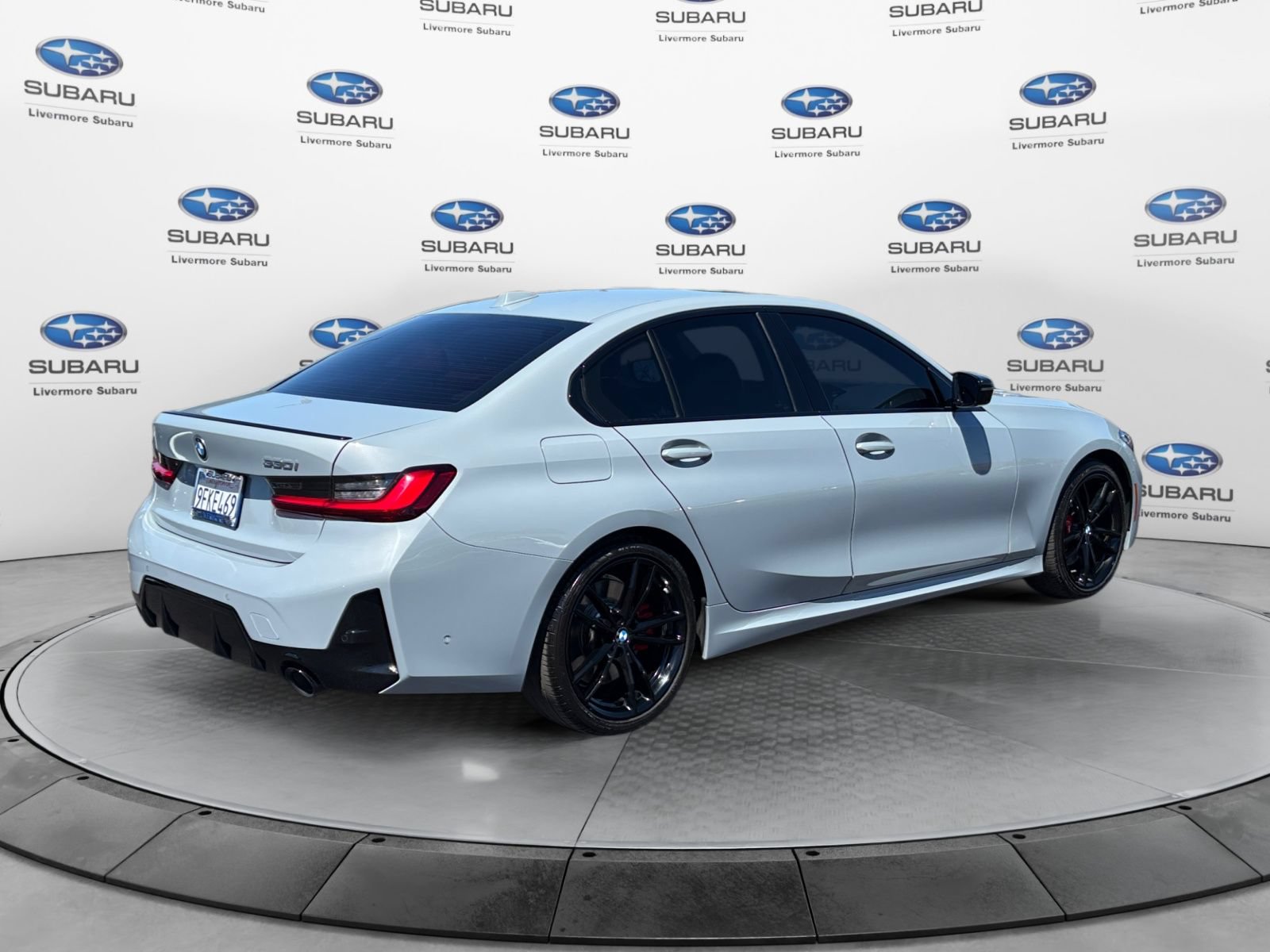 Used 2023 BMW 330i Sedan w/ M Sport Package RWD image 5