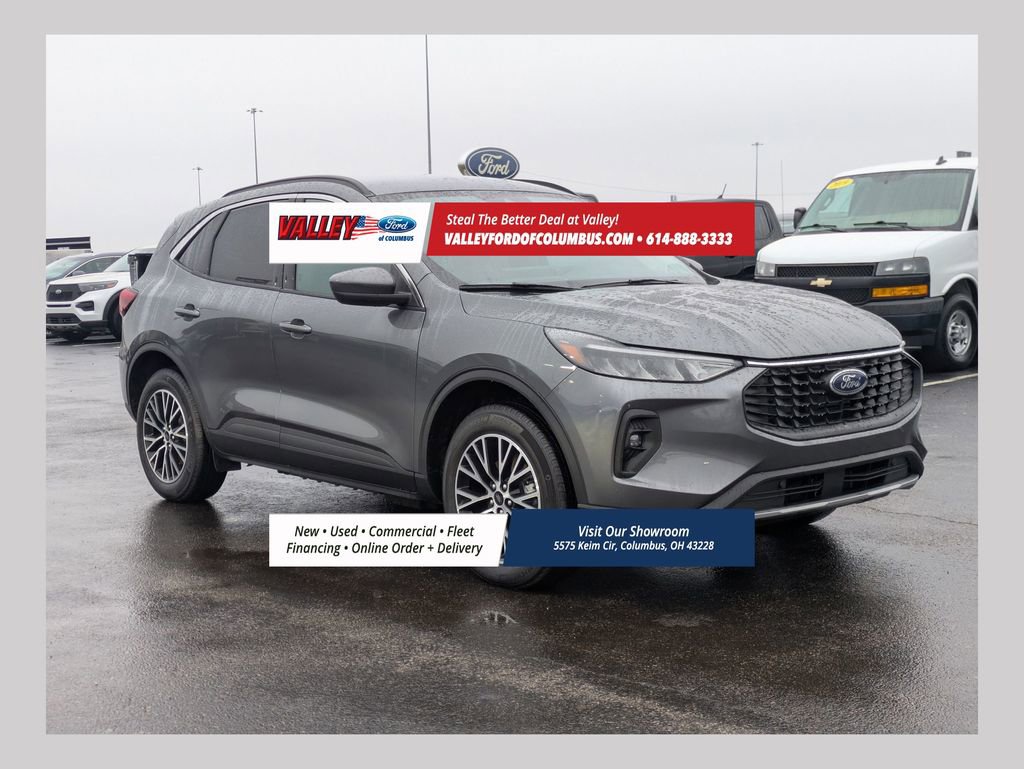 New 2024 Ford Escape SE
