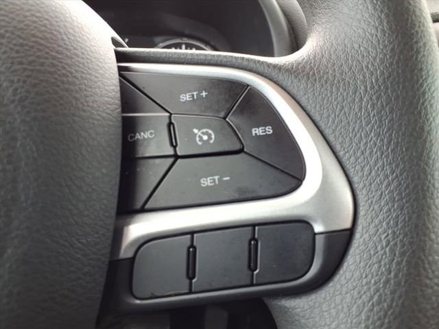 Certified 2023 Jeep Renegade Latitude image 28