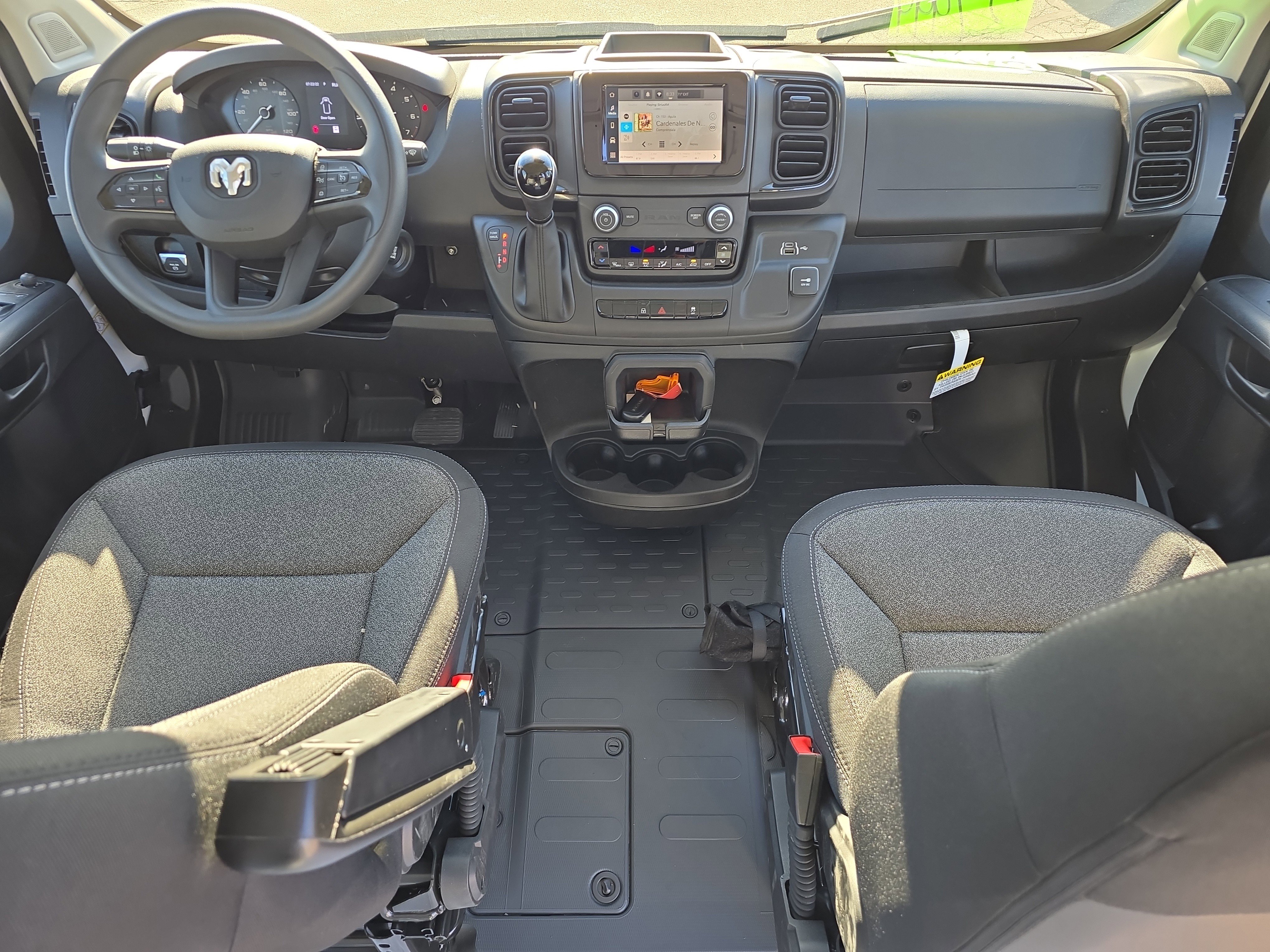 Used 2025 RAM ProMaster 2500 w/ Convenience Group image 9