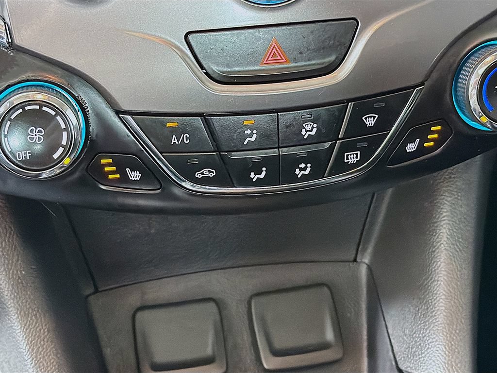 Used 2016 Chevrolet Cruze LT w/ Sun And Sound Package FWD image 36