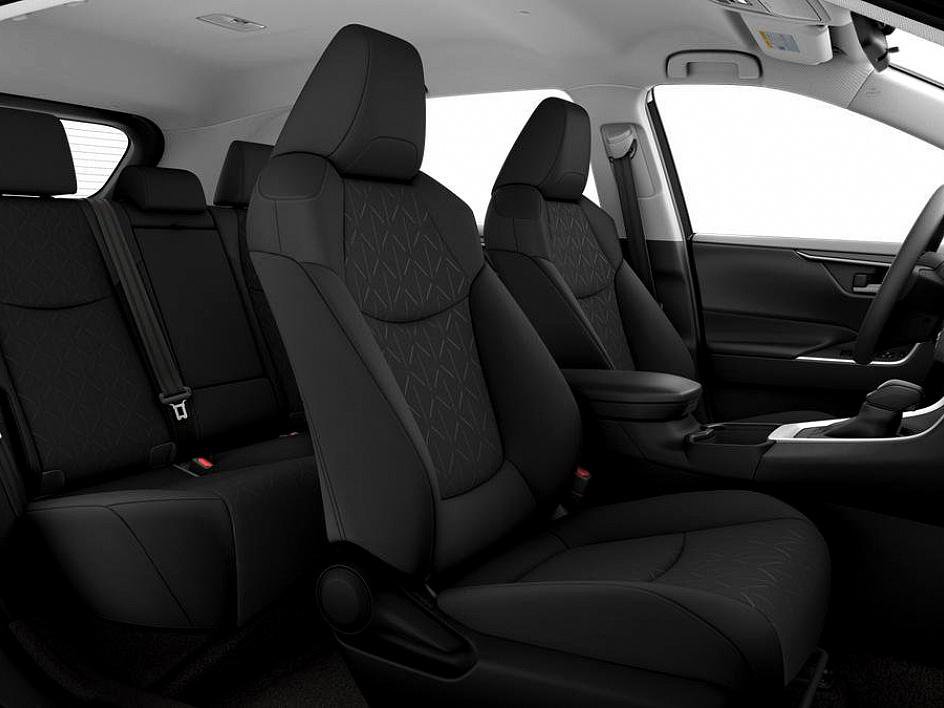 New 2025 Toyota RAV4 XLE image 34