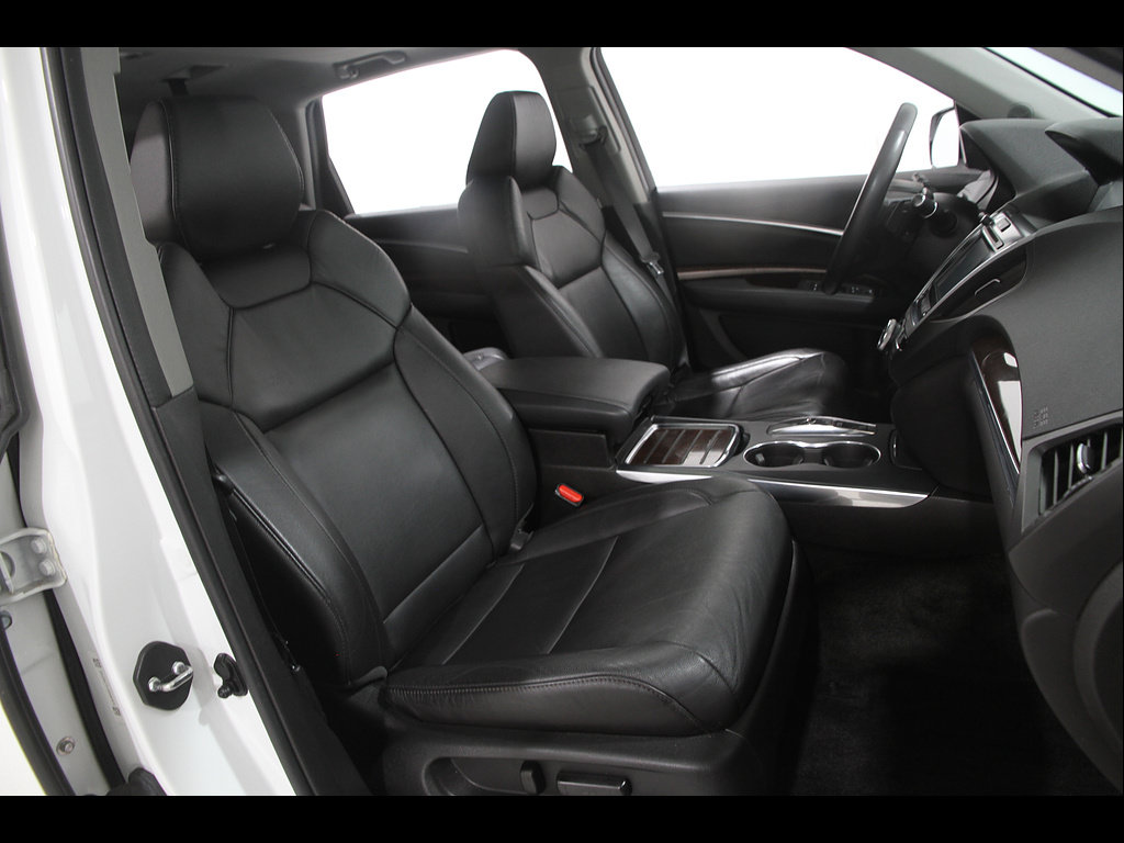 Used 2018 Acura MDX w/ Technology Package AWD/4WD image 16