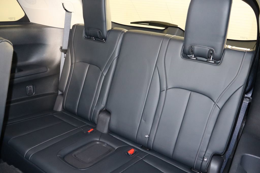 Used 2023 INFINITI QX60 Luxe image 18
