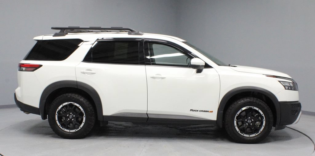 Used 2025 Nissan Pathfinder Rock Creek AWD/4WD image 11